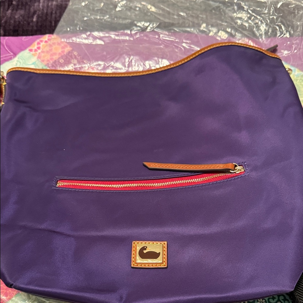 Elegant Purple Shoulder Bag with Tan and Red Accents